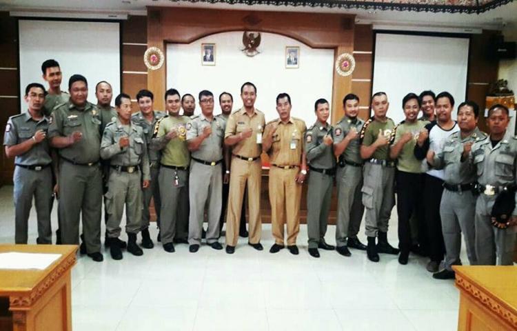 Koordinasi Sekcam Kuta kepada Pol PP. BKO Kecamatan Kuta