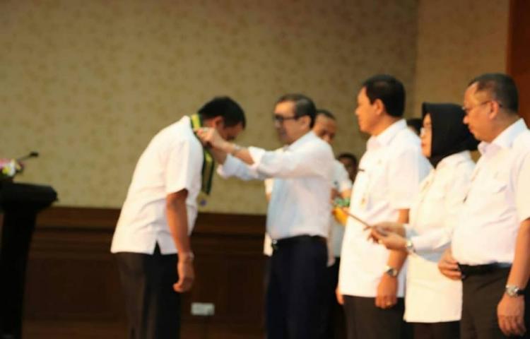 Penghargaan Medali Anubhawa Sasana dari Menteri Hukum dan Ham Republik Indonesia