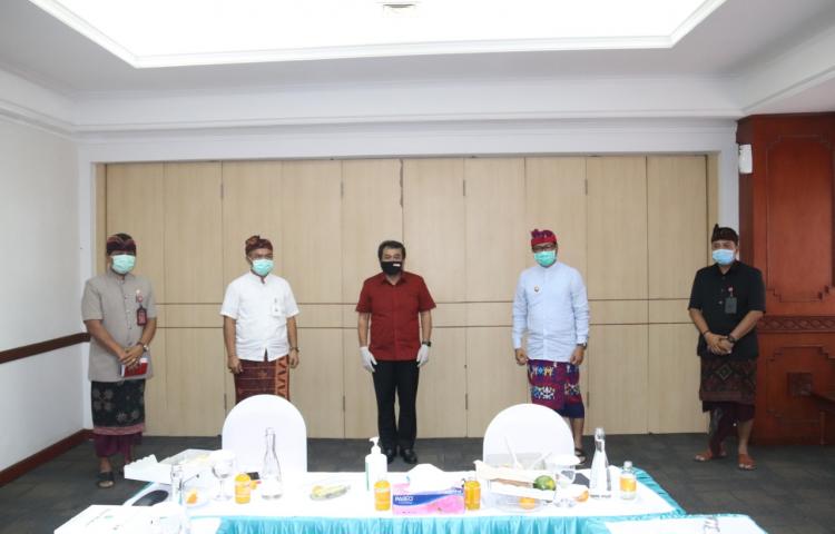 5.279 KPM di Badung Berhak Menerima Kartu Sembako  Ringankan Beban Masyarakat Hadapi Pandemi Covid-19