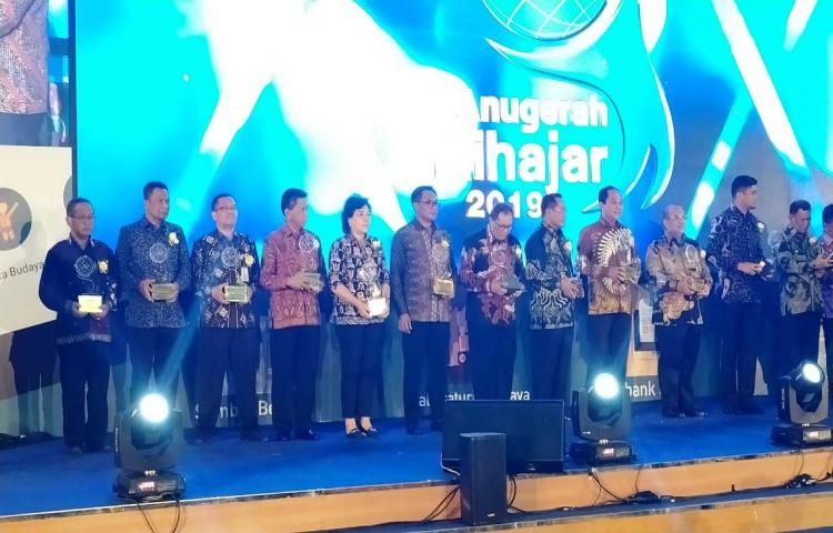 Badung Terima Anugrah Kihajar 2019 dari Kemendikbud