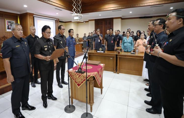 Bupati Badung Lantik 43 Pejabat di Pemkab. Badung
