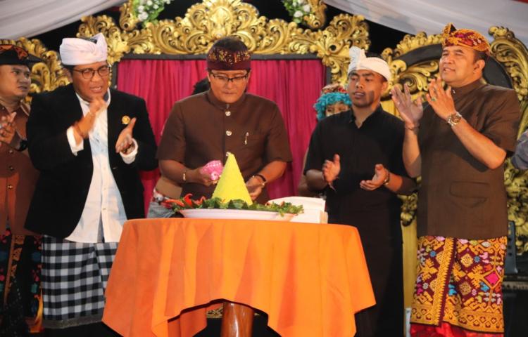 Bupati Giri Prasta Bangga ST Bima Sakti Baturiti Bersatu