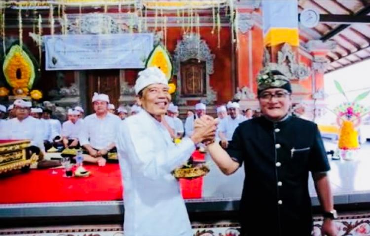 Bupati Giri Prasta Hadiri Upacara Manusa Yadnya di Desa Adat Gerana