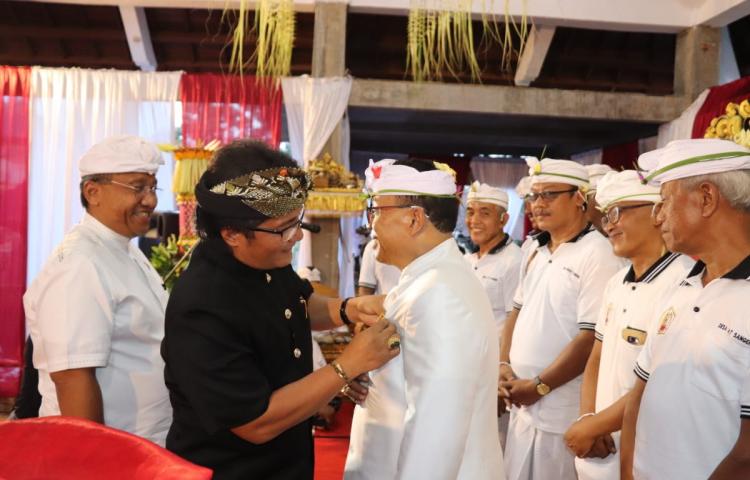 Bupati Hadiri Pengukuhan Bendesa Adat Sangeh