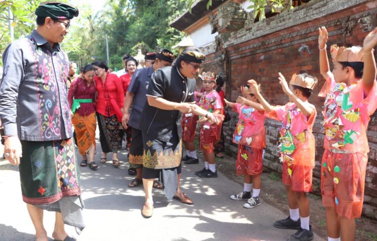 Bupati Resmikan 126 Bank Sampah Mandiri PKK Mangu Srikandi Kecamatan Abiansemal