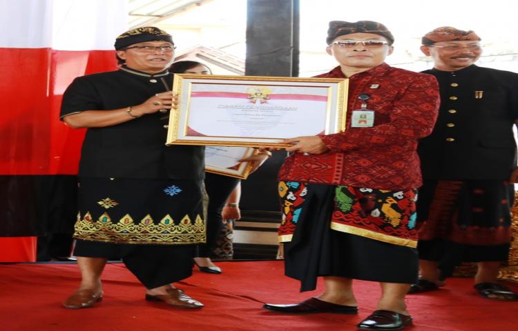 Bupati Resmikan 31 Bank Sampah Mandiri PKK Mangu Srikandi Kecamatan Kuta  Komitmen Badung Mandiri Pengelolaan Sampah Tahun 2021