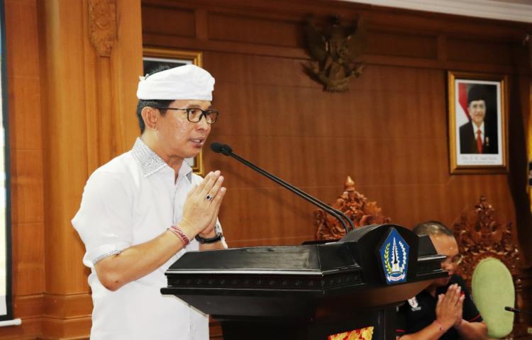 Desa Kutuh Jadi Kampung Bola Bertaraf Internasional  Sekda Adi Arnawa Berharap Bisa Jadi Sport Tourism di Badung