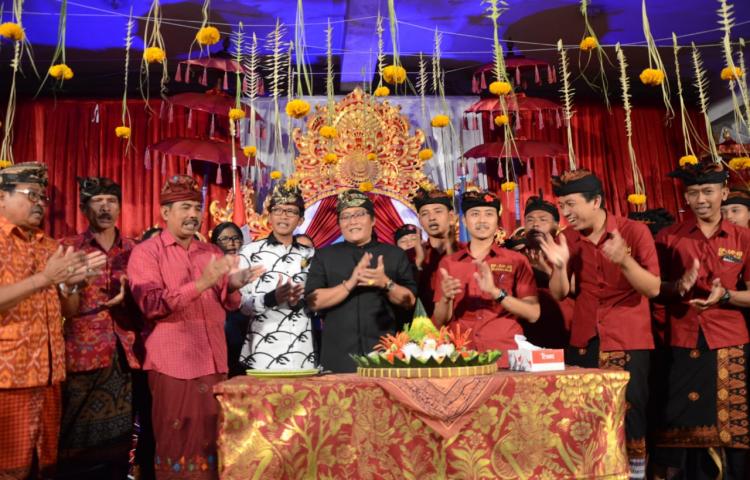 Hadiri Unniversary ST Catur Abadi Br. Dualang , Bupati Komit Ringankan Beban Masyarakat