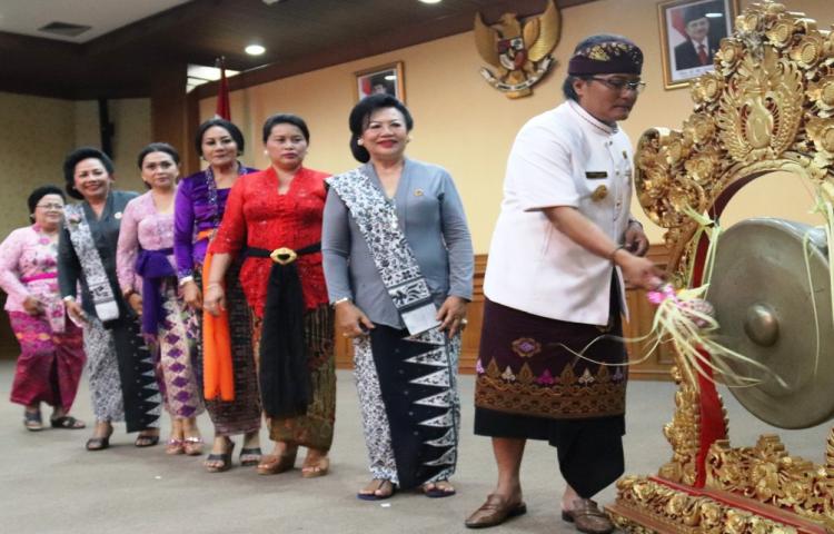 IBI Badung Gelar HUT IBI ke-68 dan Muscab IX  Bupati : Bidan Selalu Kompak dan Melayani