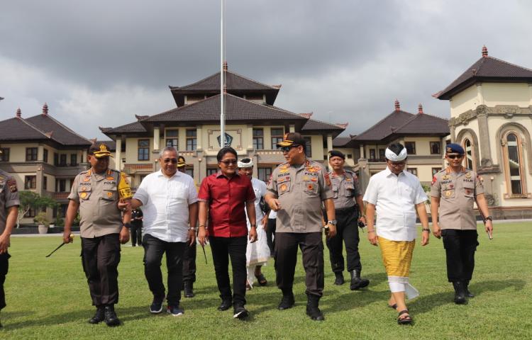 Kapolda Bali Lakukan Pemantauan Keamanan Nataru di Badung