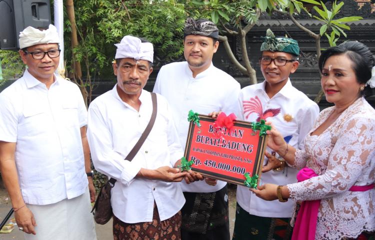 Karya Pedudusan Alit lan Ngenteg Linggih Br Umahanyar Desa Darmasaba