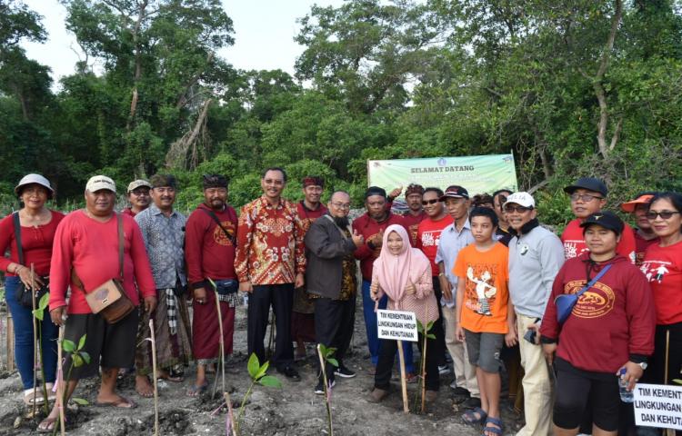 Kelompok Nelayan Prapat Agung Mengening Pata Sari Kuta Nominasi Kalpataru 2019