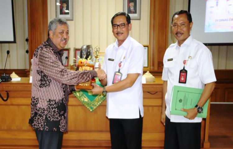 Kunja Kabupaten Pinrang Prov. Sulawesi Selatan ke Badung.