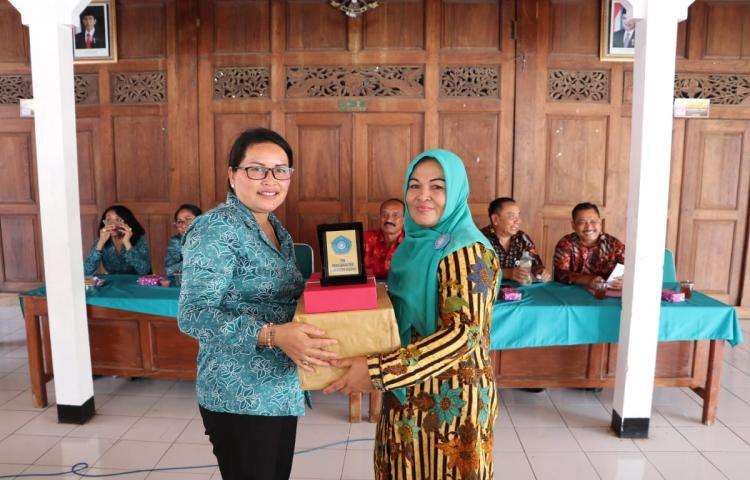 Kunja TP PKK Badung ke Kabupaten Gunungkidul Yogyakarta