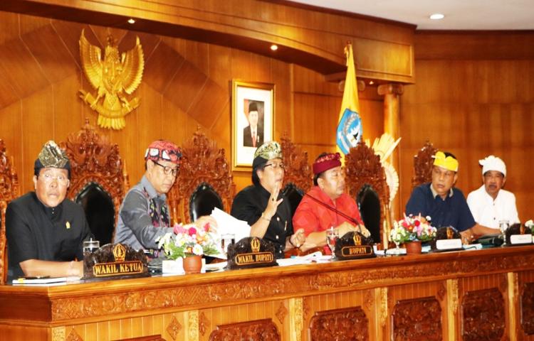 Pansus Ranperda Desa Adat Lakukan Sosialisasi di Badung