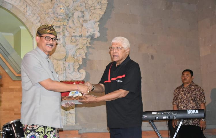 Peserta LCC Series XXVIII Gelar Gala Dinner di Puspem Badung