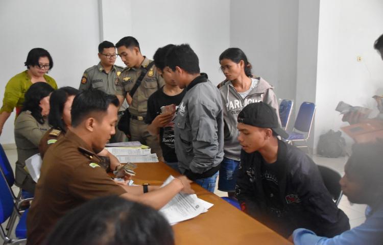 Puluhan Penduduk Tanpa Identitas Terjaring Sidak di Terminal Mengwi