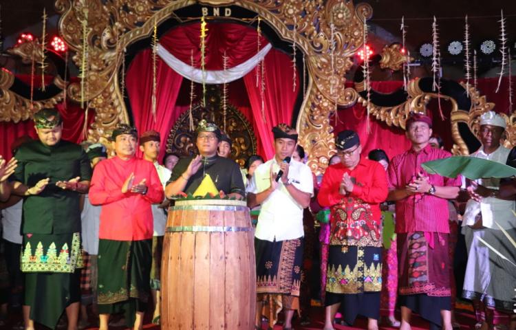 ST Wira Karya Banjar Kedampal Desa Abiansemal Dauh Yeh Cani Rayakan Hutnya yang Ke 46