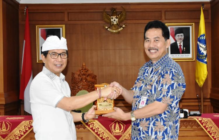 Sekda Badung Adi Arnawa Terima Sekda Kab. Semarang Jawa Tengah