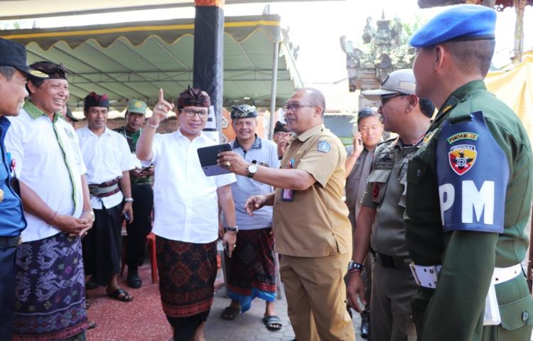 Sekda Badung Pimpin Tim Kabupaten Pantau Pemungutan Suara  Pemilu di Badung Berjalan Aman dan Lancar