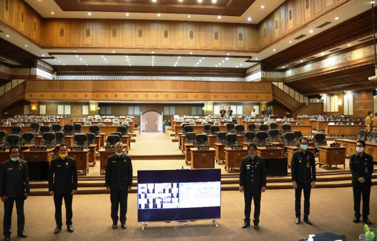 Sidang Paripurna Dilakukan Secara Virtual  Dewan Sampaikan Rekomendasi atas LKPJ Bupati Badung 2019