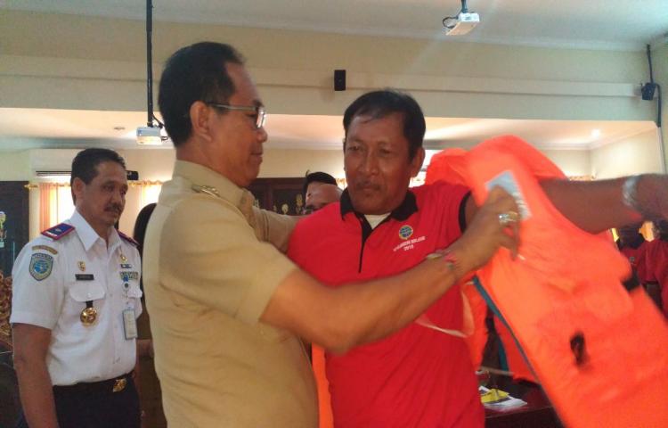 Tingkatkan Peran Serta dan Kompetensi Nelayan, Pemkab Badung Berikan Pelatihan Perlindungan dan Pemberdayaan Nelayan dan Wisata Bahari