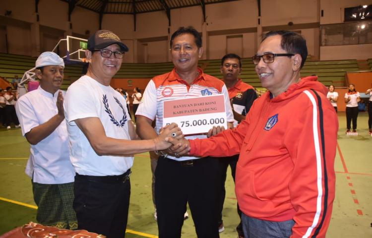 Wabup Suiasa Buka Kejuaraan Bola Voli Mangupura Cup ke X Tahun 2019