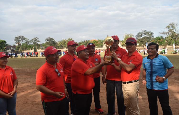 Wabup. Suiasa Buka Turnament Sepakbola Liga Giriasa 2019