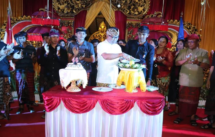 Wabup. Suiasa Hadiri Puncak Perayaan HUT ST Karma Yoga ke-46 Ajak Generasi Muda mengajegkan Tri Hita Karana