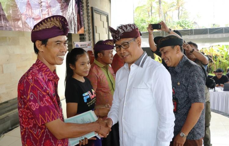 Wabup. Suiasa Launching Kampung GISA di Cemagi, Mengwi