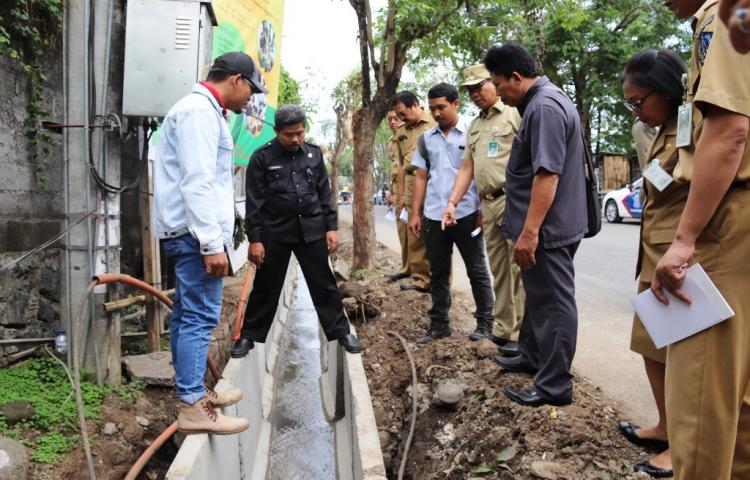 Wabup. Suiasa Tinjau Proyek APBD 2018