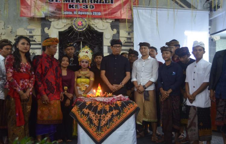 Wabup Suiasa hadiri perayaan Hut St.Mekarnadi Ke 30 Tahun