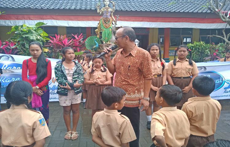 Antusias Siswa SD 4 Kedatangan Finalis Rare Abiansemal