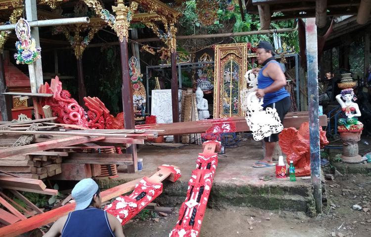 Berawal Dari Karyawan Pengukir Kayu, Kini Made Suparman Menjadi Owner Raharja Ukir.