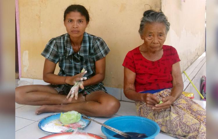 Bernostalgia dengan Kue Klepon