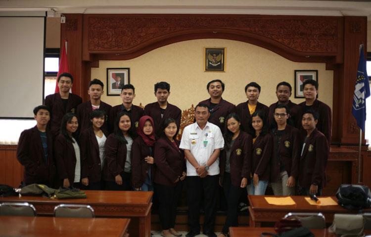Bersinergi Untuk Memajukan Abiansemal Kreatif Industri dan Seni , Mahasiswa KKN ISI Denpasar Siap Berbagi Ilmu