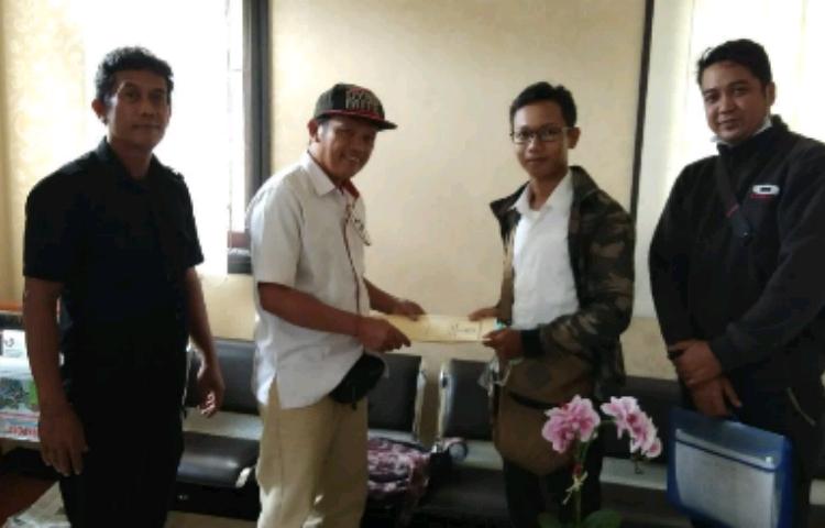 KPU Badung Tinjau Pemasangan DPT Desa Abiansemal