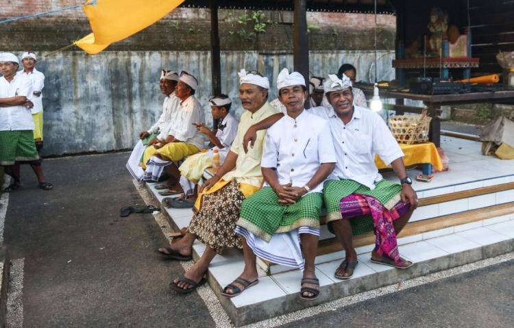 Lantunan Kidung Dari Sekha Santhi Menambah Nilai Kesakralan Saat Upaca Pemlapasan