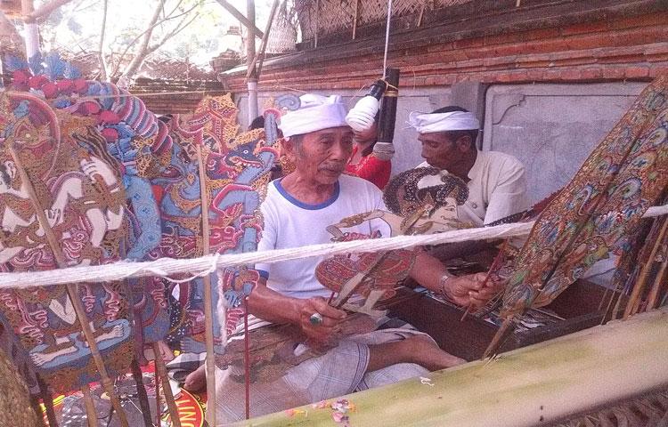 Made Marta, Eksistensikan Wayang Lemah Agar Tidak Lemah