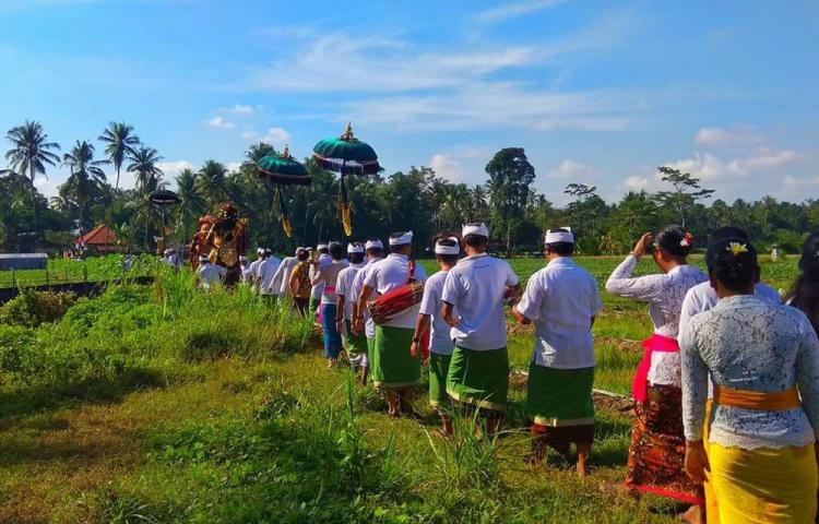 Menolak Bala lewat Tradisi Ngunya atau Ngelawang