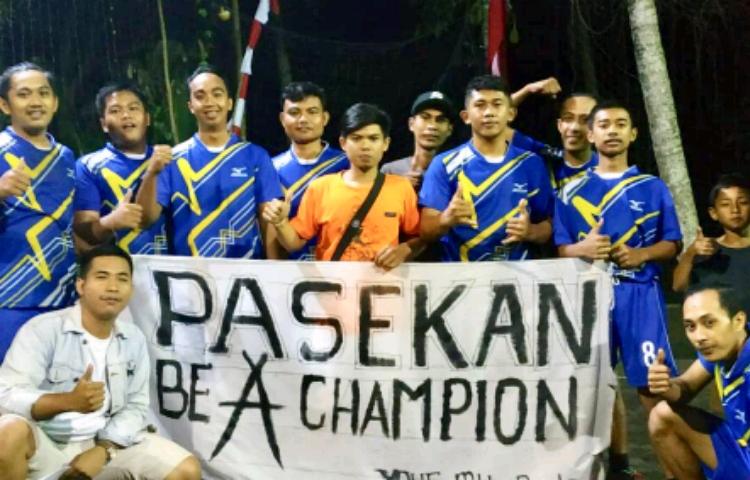 PASEKAN meraih peringkat pertama pada pertandingan Volly CUP perayaan HUT RI-73