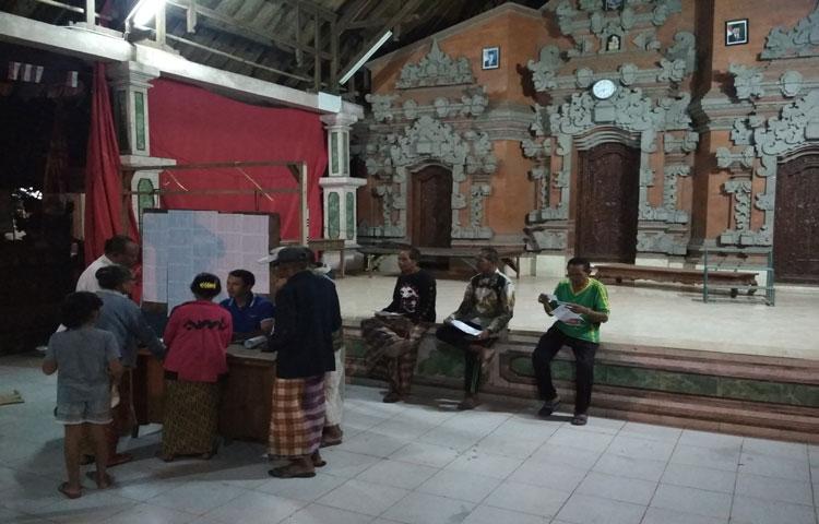 Pengumpulan KTP dan KK Untuk Santunan Masyarakat Yang Lansia