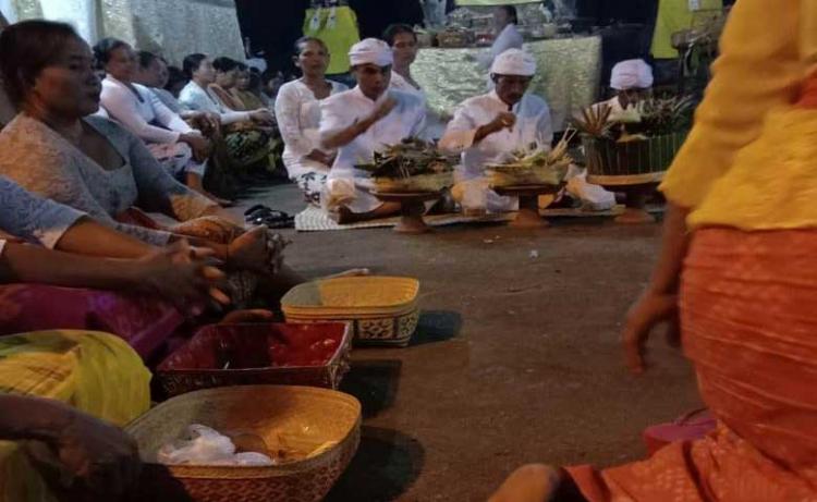 Perayaan hari raya Saraswati Bagi Masyarakat Banjar Juwet