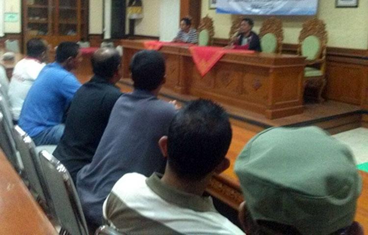 Perbekel Bersama Linmas Bahas Teknis Kinerja Ronda