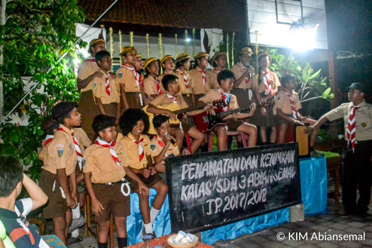 Perpisahan Mengakhiri Perkemahan