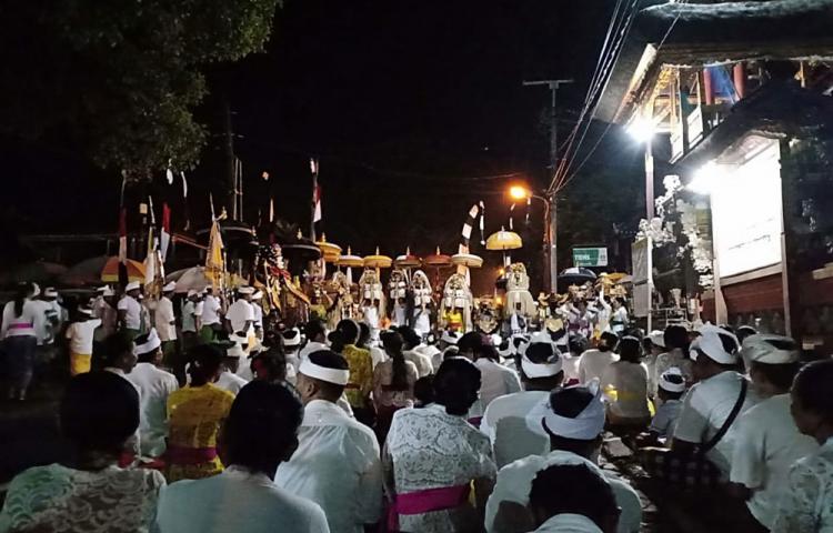 Prosesi Ngunya Desa Pada Sasih Kanem di Wilayah Desa Adat Abiansemal