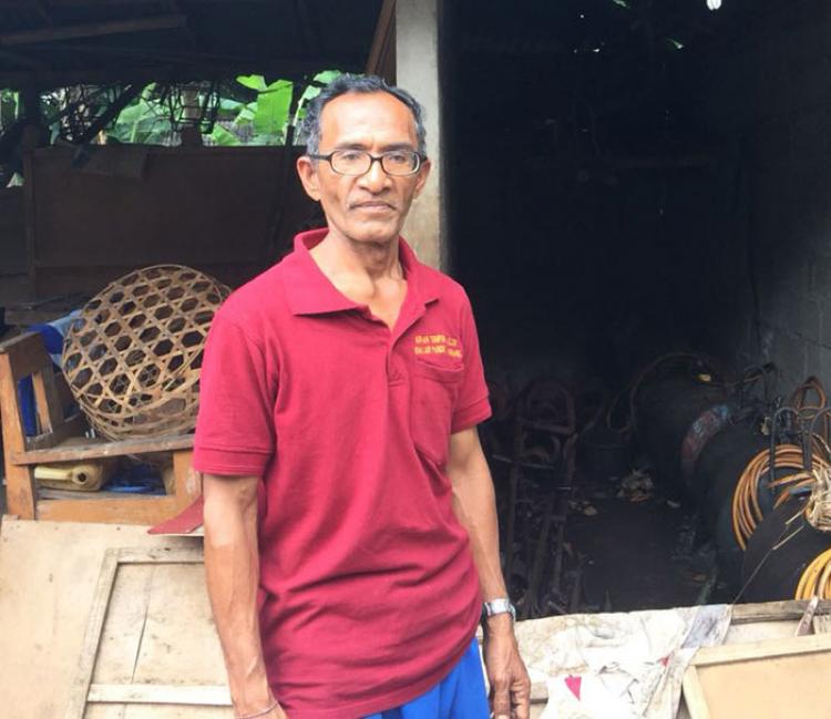Tukang kompor Mencari Rejeki Dengan Membakar Mayat
