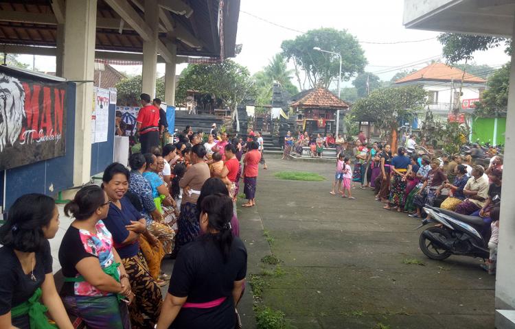 Tumpah ruah! Antusias Warga Banjar Keraman Dalam Menetukan Calon Gubernurnya