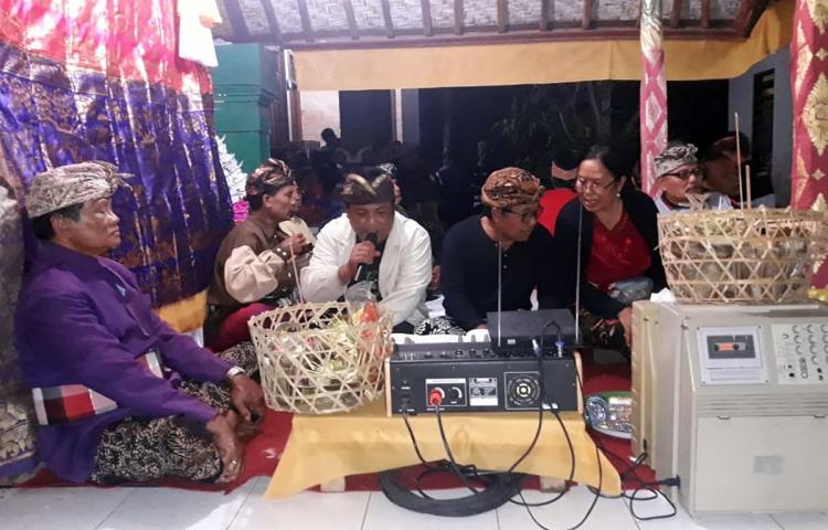 Ungkapan Duka Cita lewat Megebagan