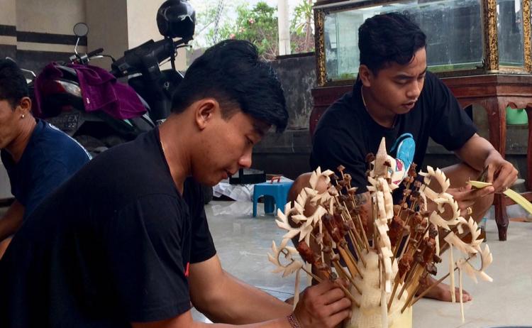 Walaupun Milenial Tak Harus Hilangkan Tradisional